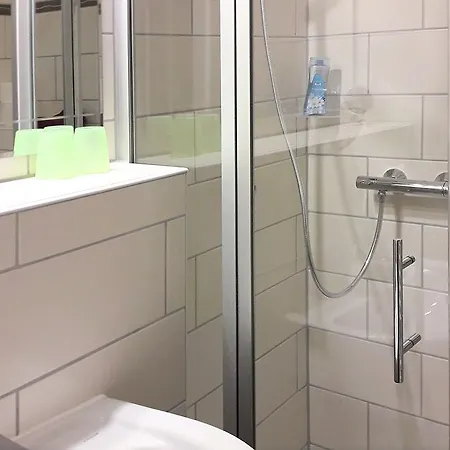 شقة 3 *